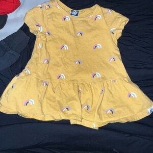 Gap Kids Yellow shirt with Rainbow Print